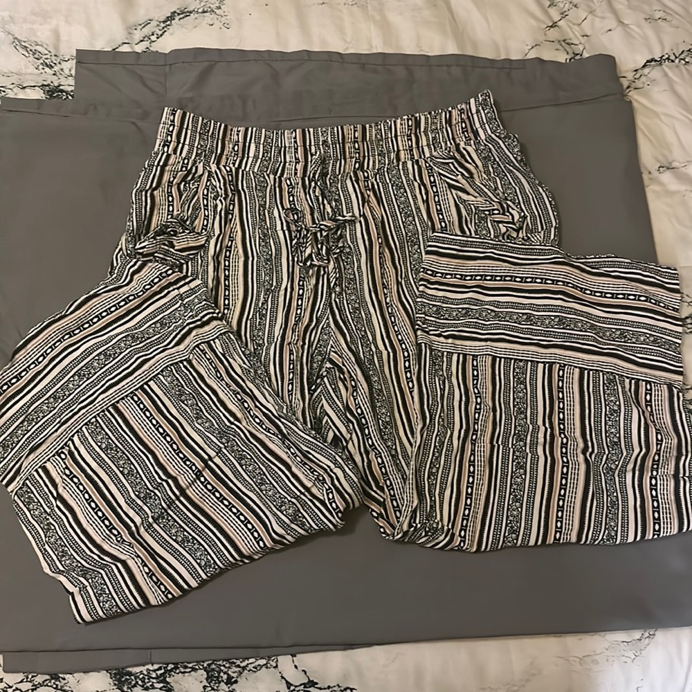 Bebop Brand Women’s Capris